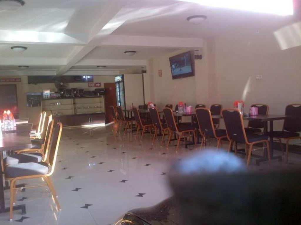 Erin Int Hotel Makasar Exteriér fotografie